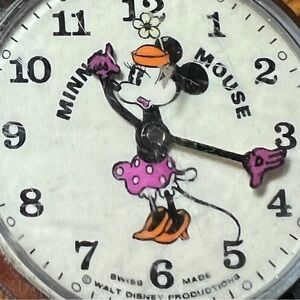 VINTAGE 70’s SWISS MADE DISNEY PIE EYE MINNIE MOUSE WIND UP WATCH. 1-1/8” Face